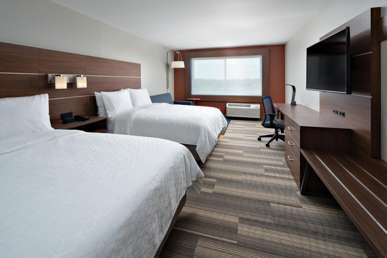 Holiday Inn Express & Suites - Elkhorn - Lake Geneva Area By Ihg Eksteriør billede